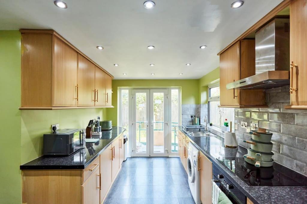 *Little Haven In Leeds* ¤Private Parking¤ Ensuite Leeds  Exterior photo